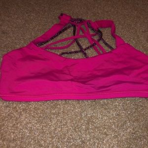 sports bra